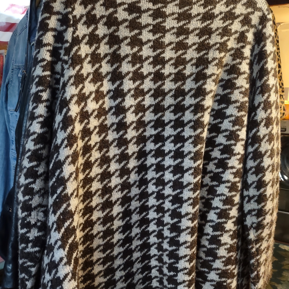 Max Studio Houndstooth Patterned Cardigan - image 4